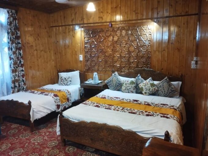 Kashmir Escapade: 6 Days of Enchanting Beauty" - Customer Feedback