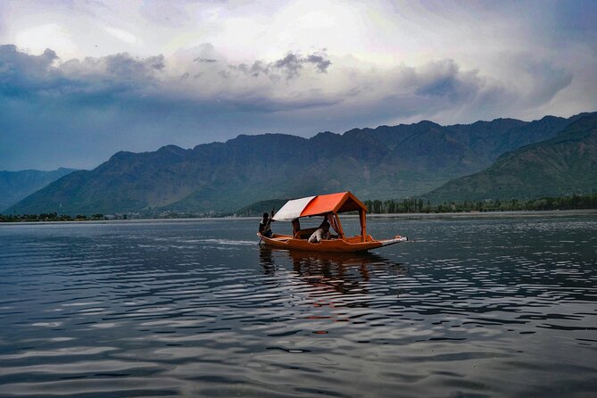 Kashmir Ladakh Tour - Unraveling Srinagars Delights