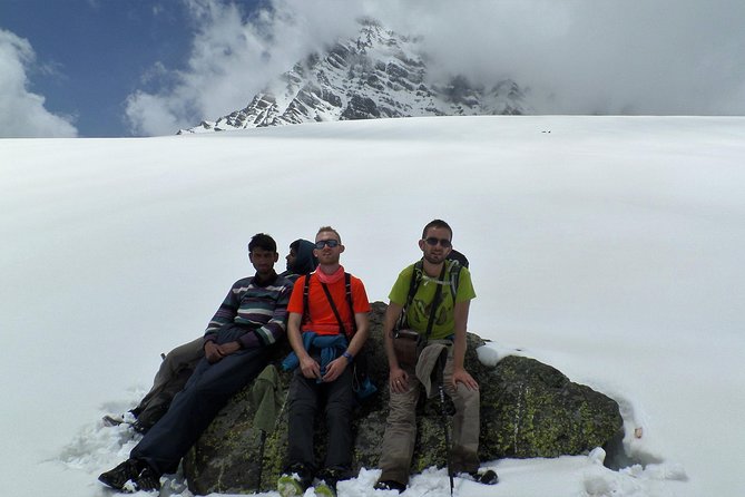 Kashmir Snow Trek - Day 1: Srinagar and Dal Lake