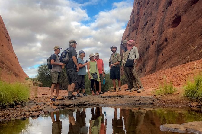 Kata Tjuta Small-Group Tour Including Sunrise and Breakfast - Group Size and Accessibility