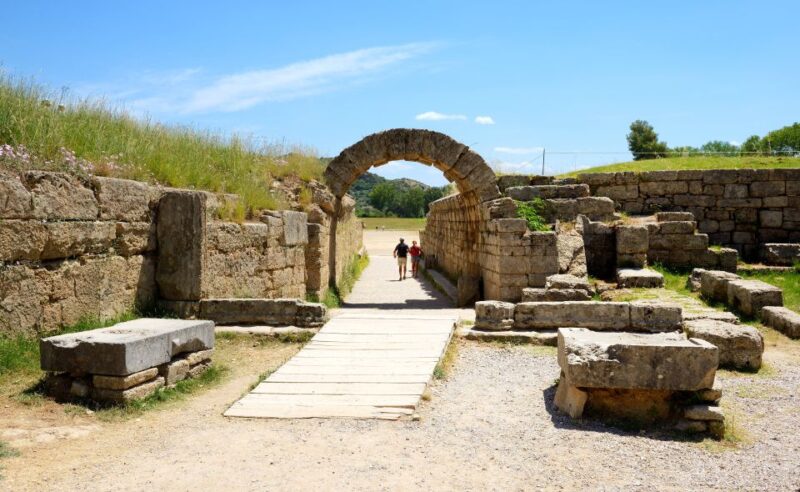 Katakolo Port: Transfer to Ancient Olympia and VR Audio Tour - Ancient Olympia Highlights