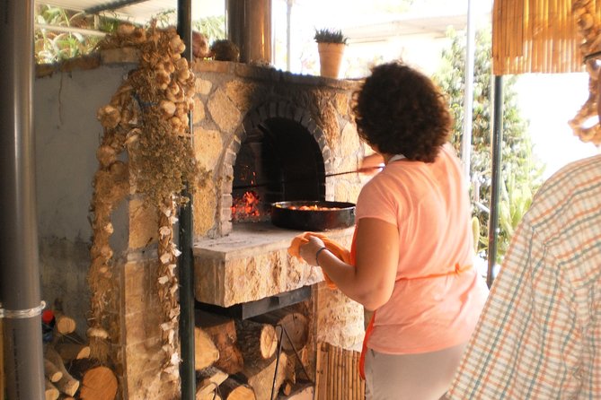 Katakolon Shore Excursion: Private Greek Cooking Class - Key Points