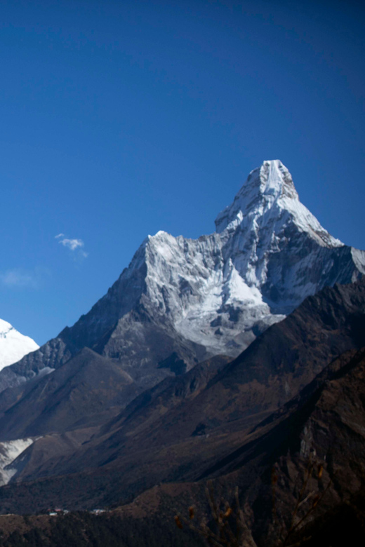 Kathmandu: 14-Day Everest Base Camp Trek - Trekking Experience and Cultural Insights