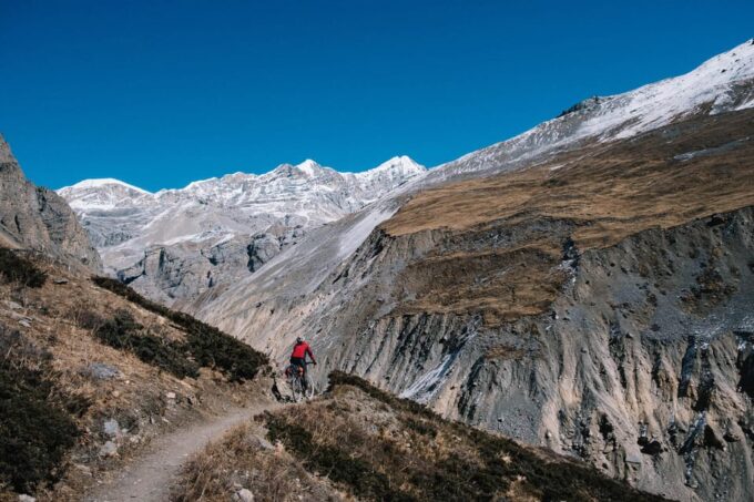 Kathmandu: Annapurna Circuit Trek With Tilicho Lake - Tilicho Lake and Muktinath