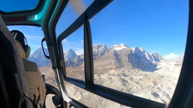 Kathmandu: Everest Base Camp Helicopter Tour Flight - Itinerary and Experience