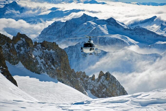 Kathmandu: Everest Helicopter Tour With Guaranteed Landing - Weather and Landing Restrictions