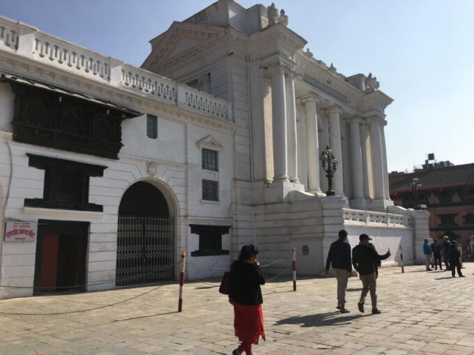 Kathmandu: Guided Walking Tour of Thamel Neighborhood - Exploring Thamel Neighborhood