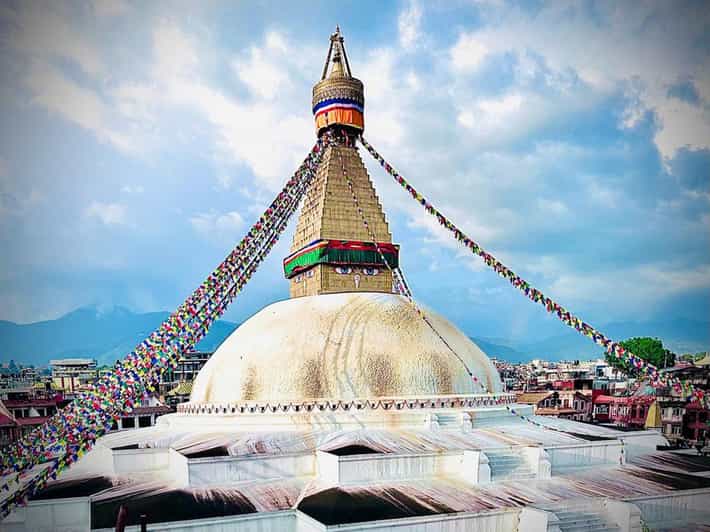 Kathmandu: Morning Yoga & Kathmandus UNESCO Sites Tour - Itinerary Highlights