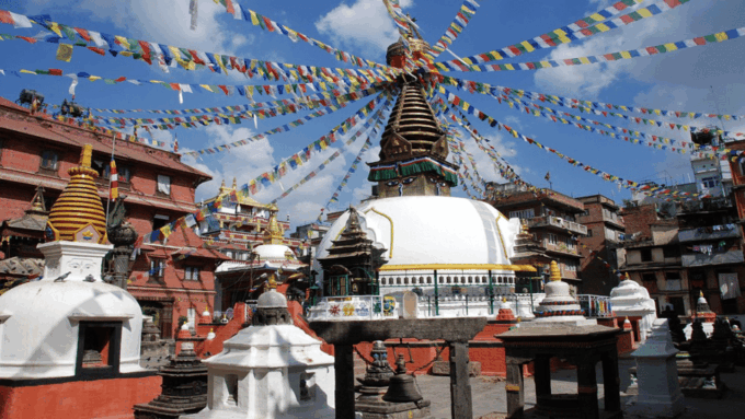 Kathmandu: Palace, Garden, Market & Stupa Near Thamel Tour - Kathesimbu Stupa