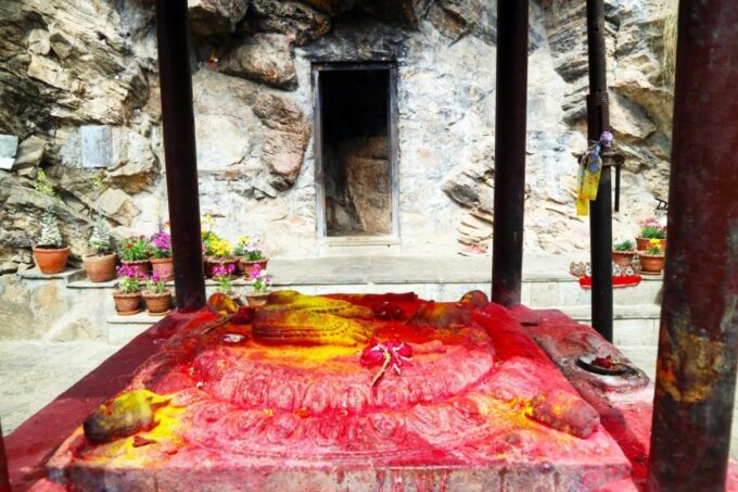 Kathmandu: Pharping, Dakshinkali and Chobhar Tour With Lunch - Discovering Chobar Gorge