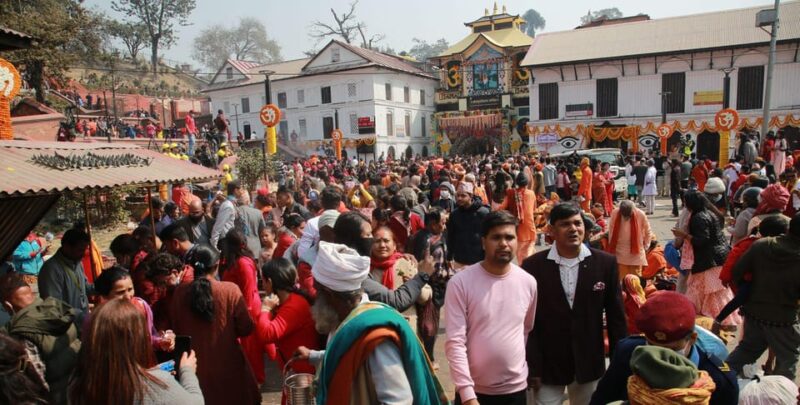 Kathmandu: Private 7 UNESCO Heritage Sites Day Tour - Swayambhunath Temple and Boudhanath Stupa