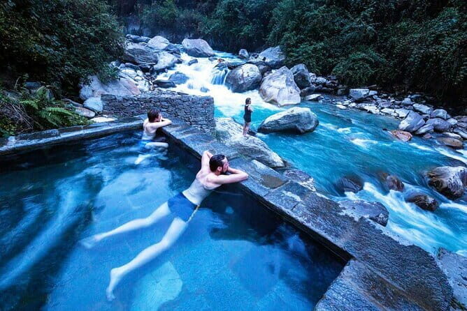 Kathmandu to Annapurna Base Camp (ABC) 5-Day Trek - Starting off: Kathmandu to Pokhara by Air