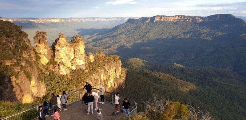Katoomba: Lyrebird Hop-On Hop-Off and Scenic World Pass - Key Points