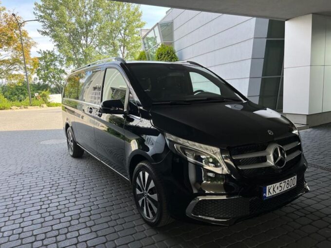 Katowice Airport: Private Transfer to or From Krakow - Price and Duration
