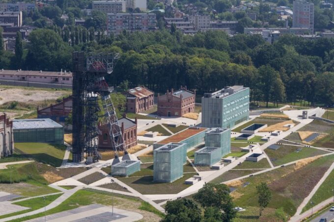Katowice: Private City Tour With Stories & Viewing Points - Explore Market Square and Old Train Station