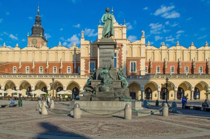 Katowice: Trip to Krakow With Sightseeing - Historical Significance of Krakow