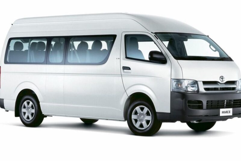 Katunayake Airport (BIA): Transfer Between Galle/Unawatuna - Vehicle Amenities and Capacity
