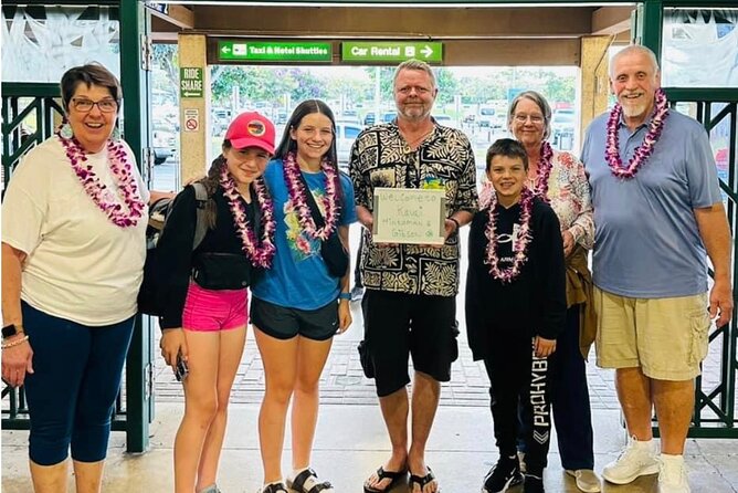 Kauai Airport Lei Greeting - Operating Hours and Timing