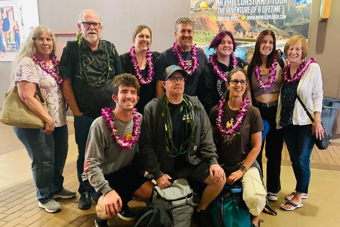 Kauai Airport Lei Greeting - Booking Confirmation and Accessibility