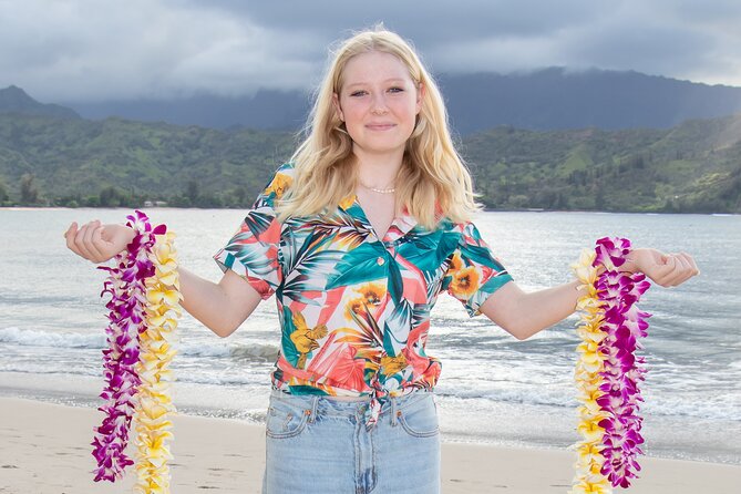 Kauai Airport Lei Greeting - Private Tour and Group Size