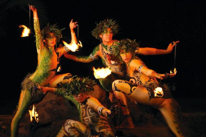 Kauai: Buffet Dinner With Open Bar and Luau Kalamaku Show - Luau Kalamaku Show Details