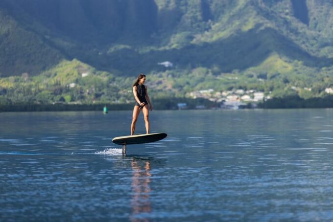 Kauai: E-Foil Lesson - Controlled Flight Experience