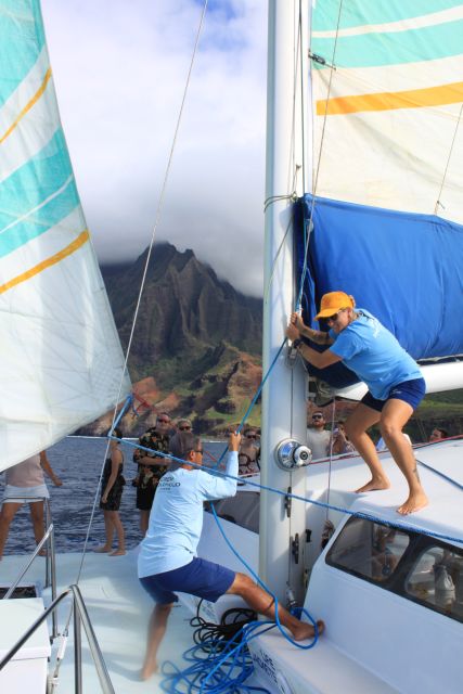Kauai: Napali Coast Sunset Sailboat Tour With Dinner - Tour Availability and Pricing
