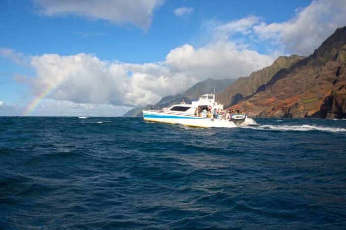 Kauai: Napali Sunset Dinner Cruise - Suitability and Restrictions