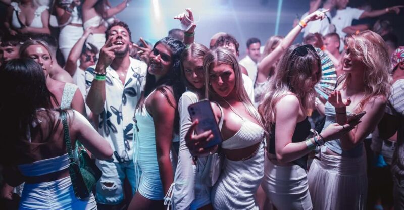 Kavos: Agenda White Party at Future Club - Line-up and Artists