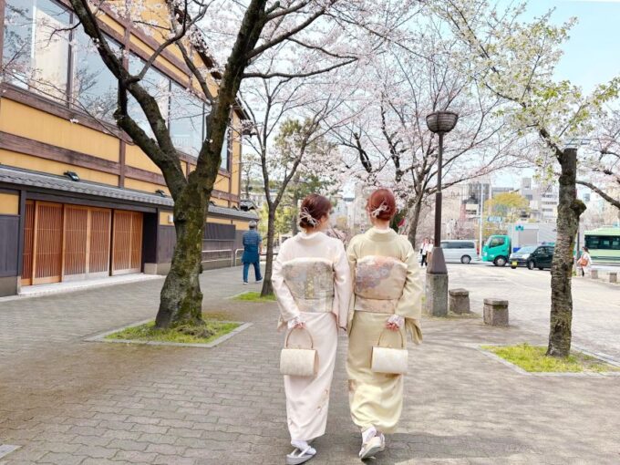 Kawagoe: Kimono Rental Traditional Experience at WARGO - Reservation Policy and Considerations