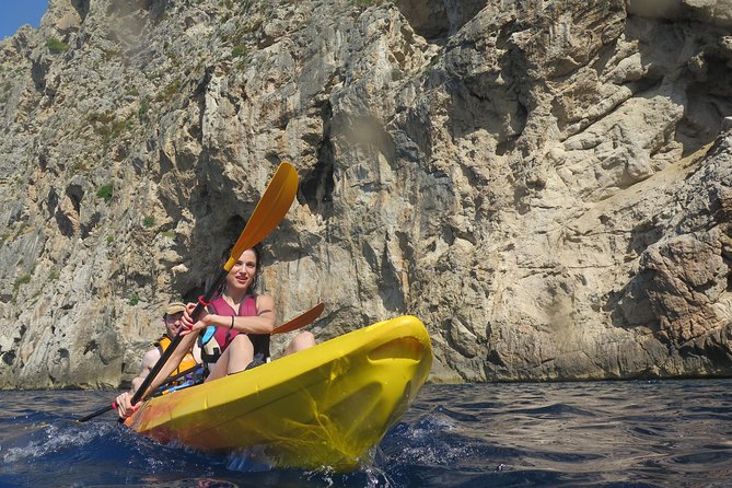 Kayak & Coasteering - Cliff Jumping Adventure