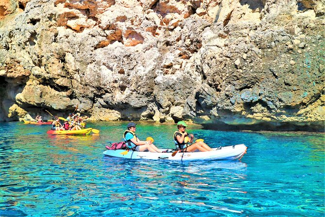 Kayak Secret Beach - Accessibility and Requirements