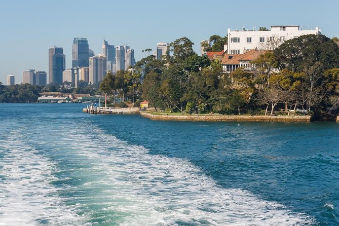 Kayak to Goat Island in Sydney Harbour With Local - Capturing the Bridge