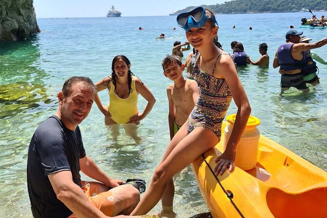 Kayak Tour With Gourmet Lunch On Lokrum Island - Meeting and Pickup