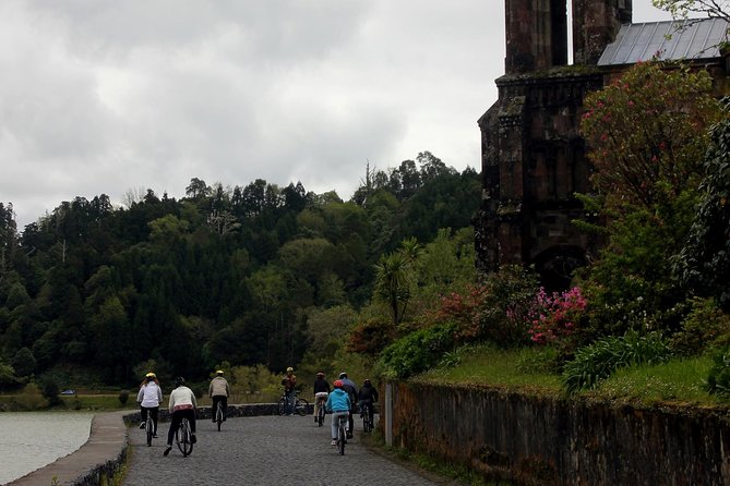Kayaking and Mountain Biking in Furnas - Additional Information
