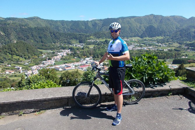 Kayaking and Mountain Biking in Furnas - Customizing the Tour
