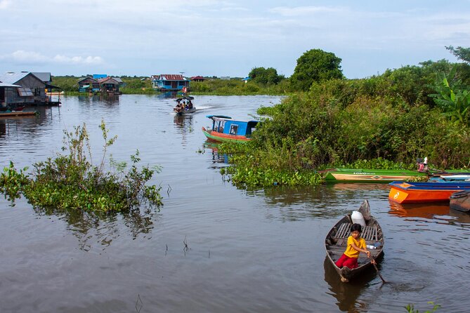 Kayaking & Floating Village in Tonle Lake - Meeting and Pickup