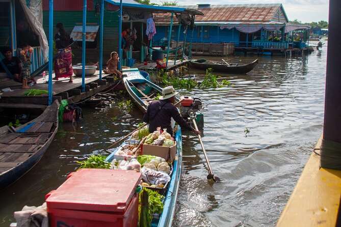 Kayaking & Floating Village in Tonle Lake - Inclusions