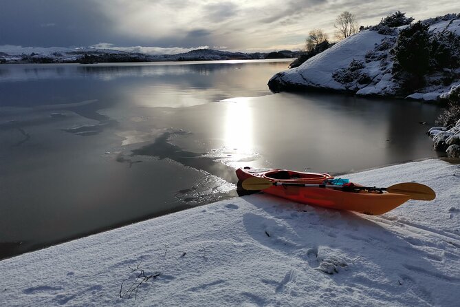 Kayaking in Aksdal - Transportation and Meeting Information