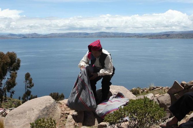 Kayaking to the Uros + Isla De Taquile Veloz - Exploring Uros and Taquile
