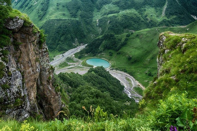Kazbegi, Ananuri , Gudauri and Zhinvali (Group Tour) - Exploring Kazbegi