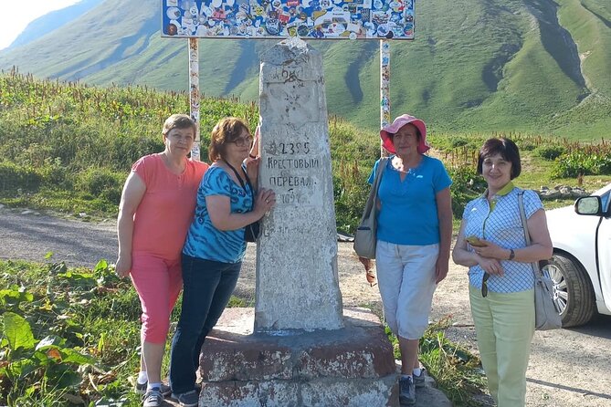 Kazbegi Day Tour With Guide - Inclusions