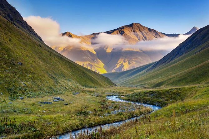 Kazbegi Day Trip - Lunch and Local Culture