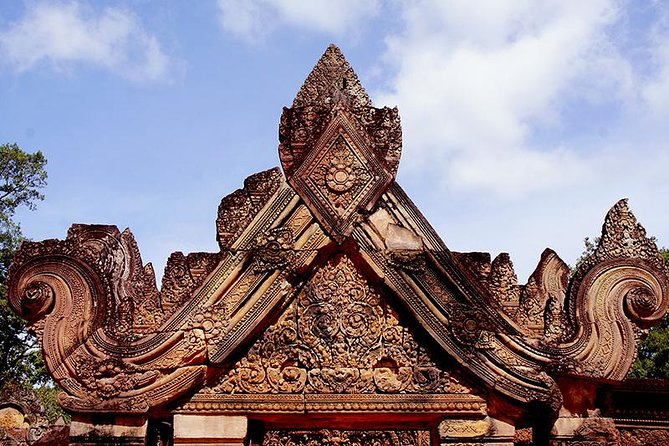 Kbal Spean, Banteay Srei & Grand Circuit - Unearthing the Banteay Srei Temple