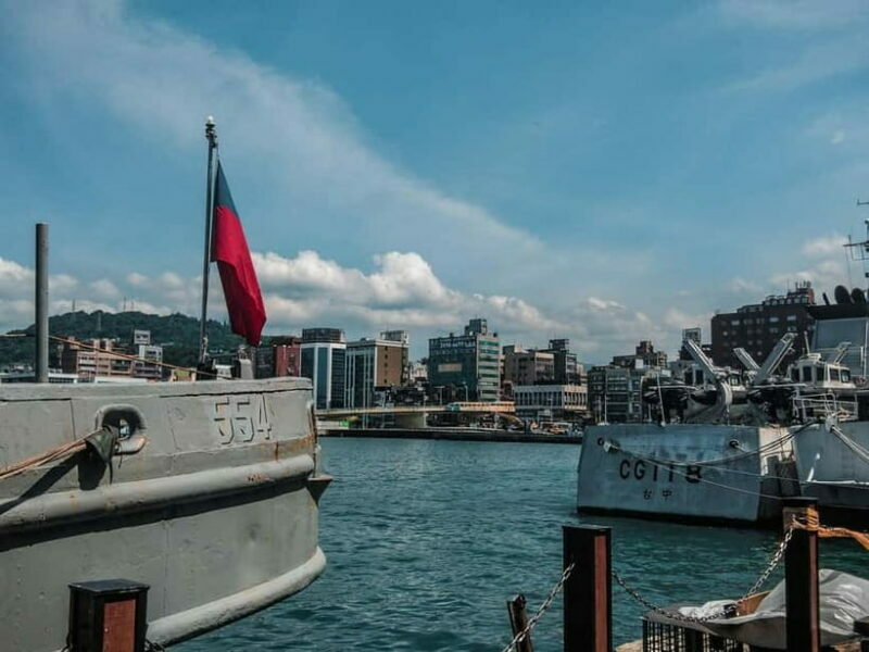 Keelung: Guided Walking Tour with Snacks and Drink - Exploring Keelung: A City of Hidden Charms