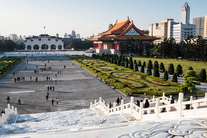 Keelung Shore Excursion: Xiangshan Hiking & Classic Taipei Culture Private Tour - Additional Services