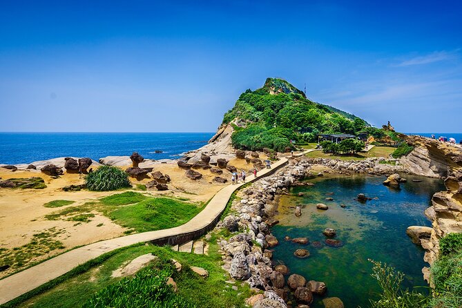 Keelung Shore Excursion: Yehliu Geopark, Jiufen, Houton Cat Village Private Tour - Pickup Information