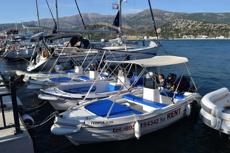 Kefalonia: Boat Rental (15HP Motorboat)-No License Required - Boat Features and Safety Equipment