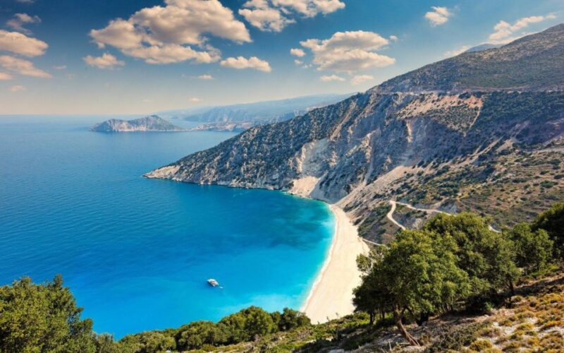 Kefalonia: Island Highlights Bus and Boat Tour With Lunch - Explore Melissani Cave