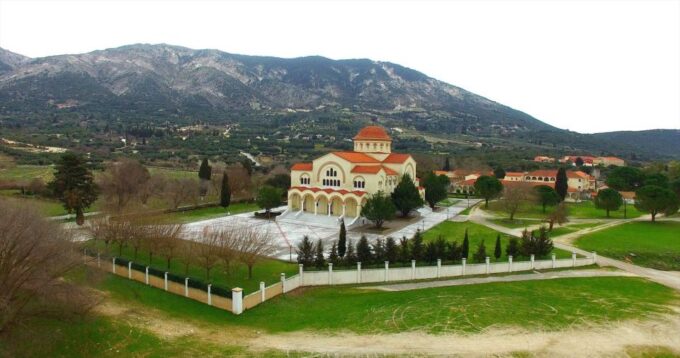 Kefalonia: Wine Tasting, Melissani, Drogarati & Fiscardo - Experience Description